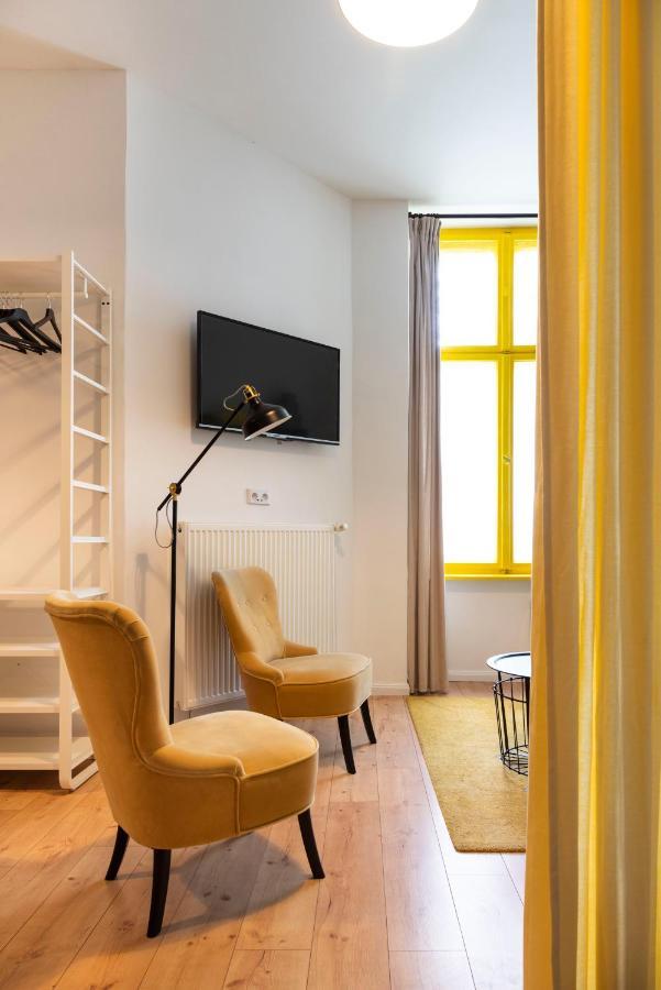 Appartement J.hr Ku'damm Style +a/c +rain-shower +u-station Berlijn