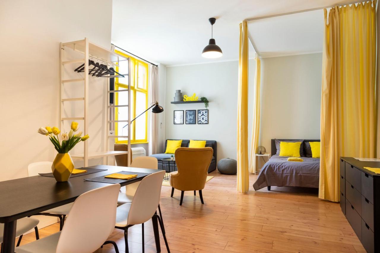 J.hr Ku'damm Style +a/c +rain-shower +u-station Appartement Berlijn